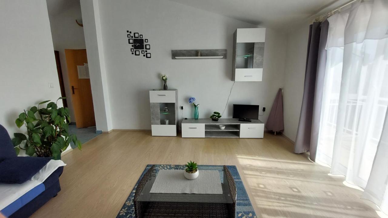 Apartments Dora Hvar Town Exterior photo