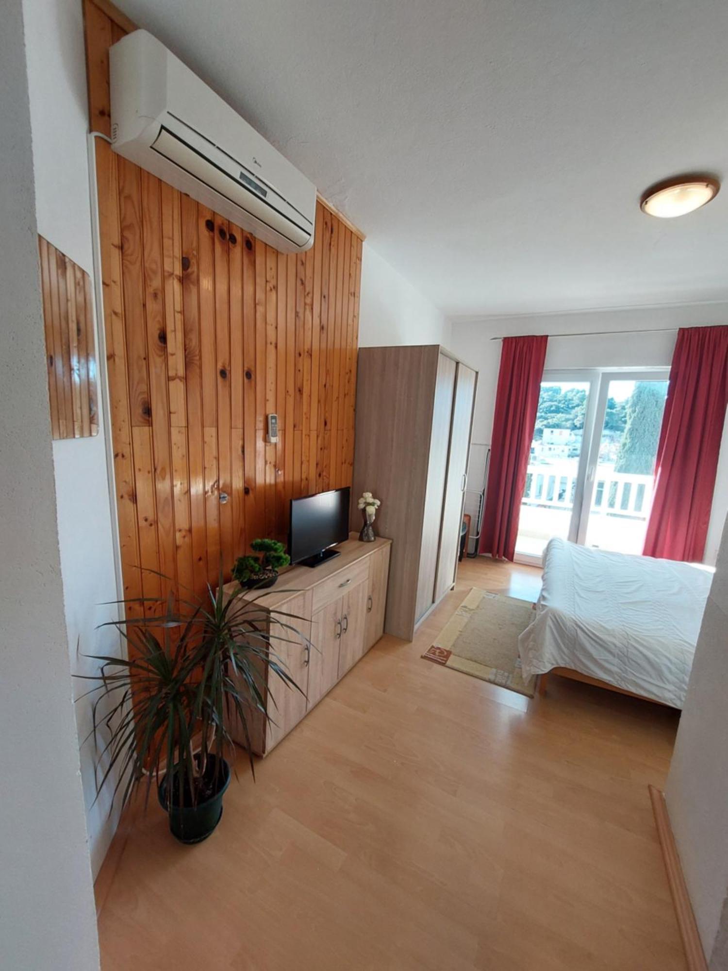Apartments Dora Hvar Town Exterior photo
